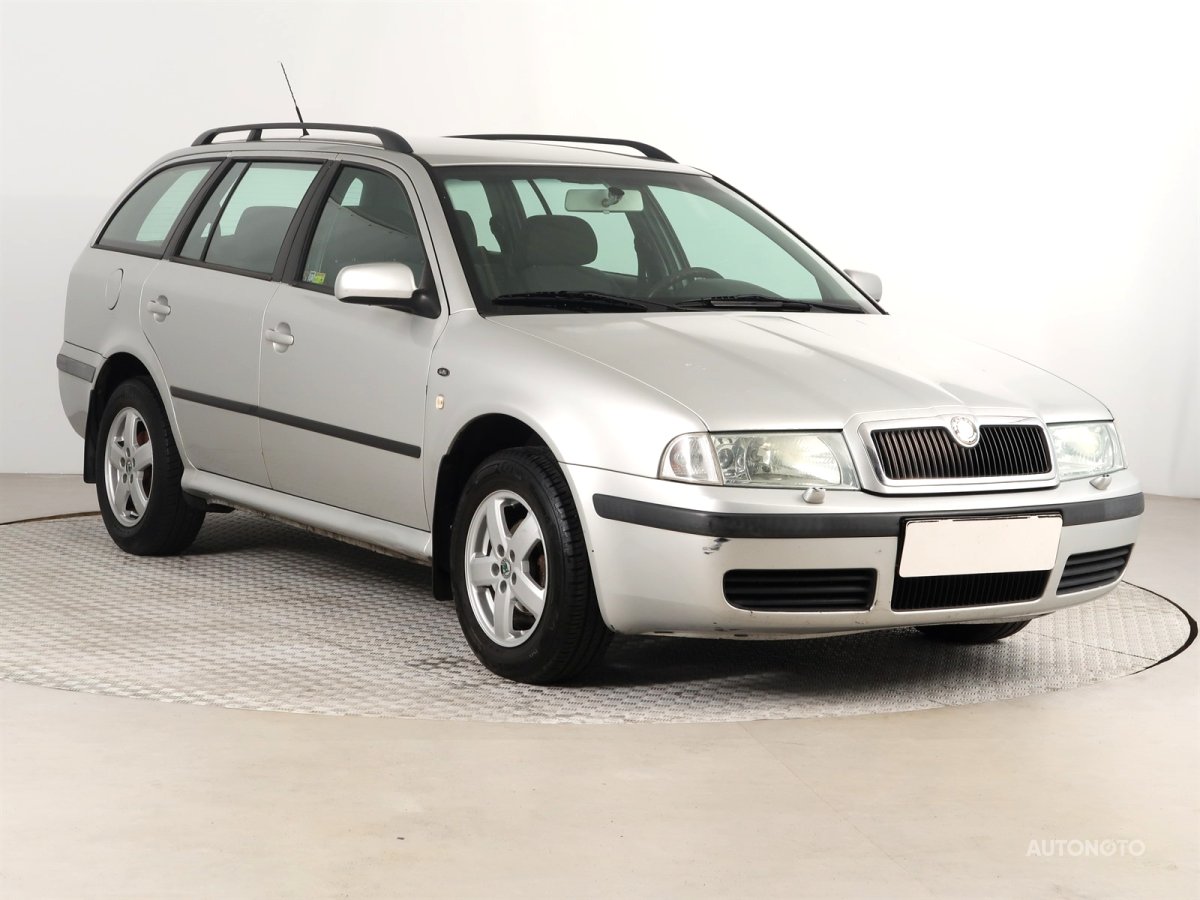Škoda Octavia, 2001 - celkový pohled