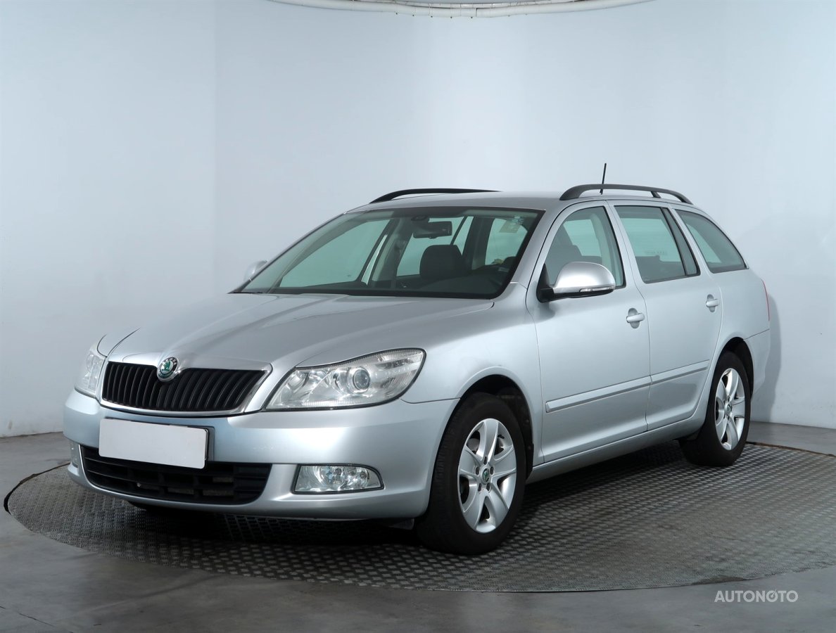 Škoda Octavia, 2012 - pohled č. 3