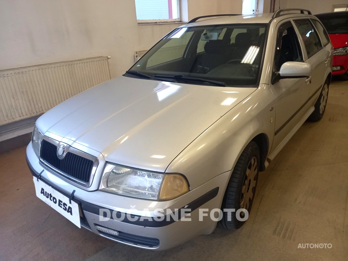 Škoda Octavia, 2003 - celkový pohled