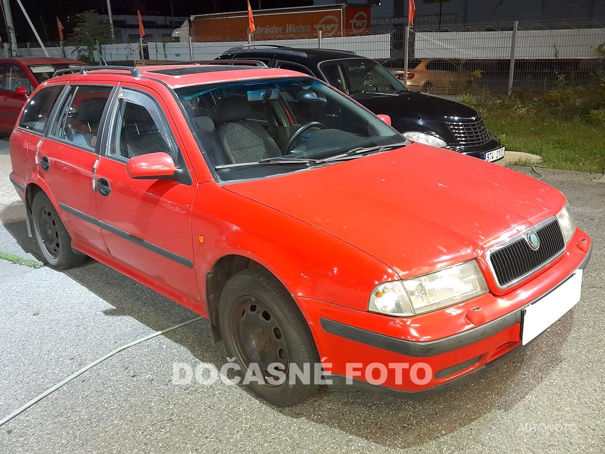 Škoda Octavia, 1999 - celkový pohled