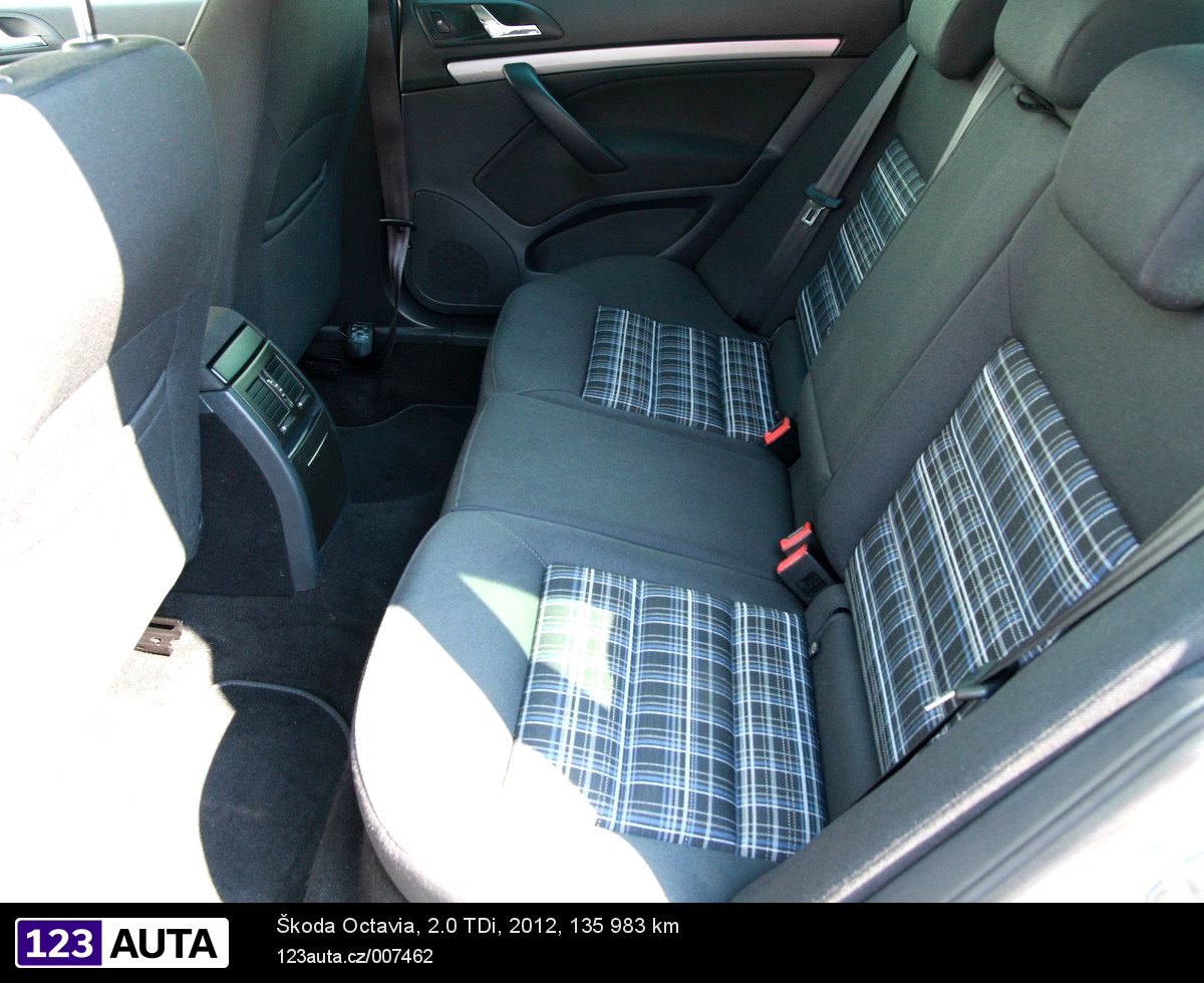 Škoda Octavia II, 2012 - pohled č. 15
