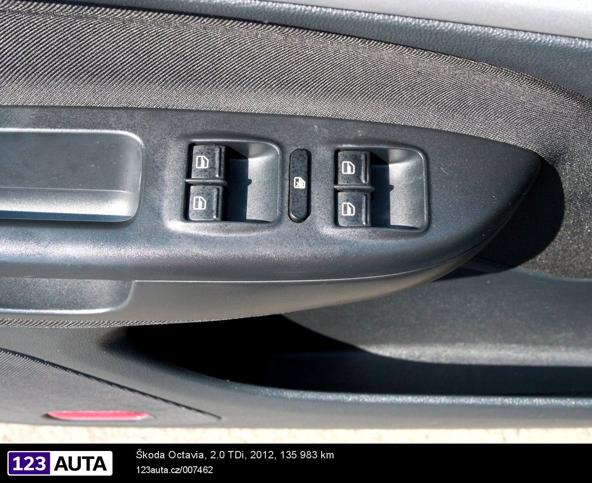 Škoda Octavia II, 2012 - pohled č. 19