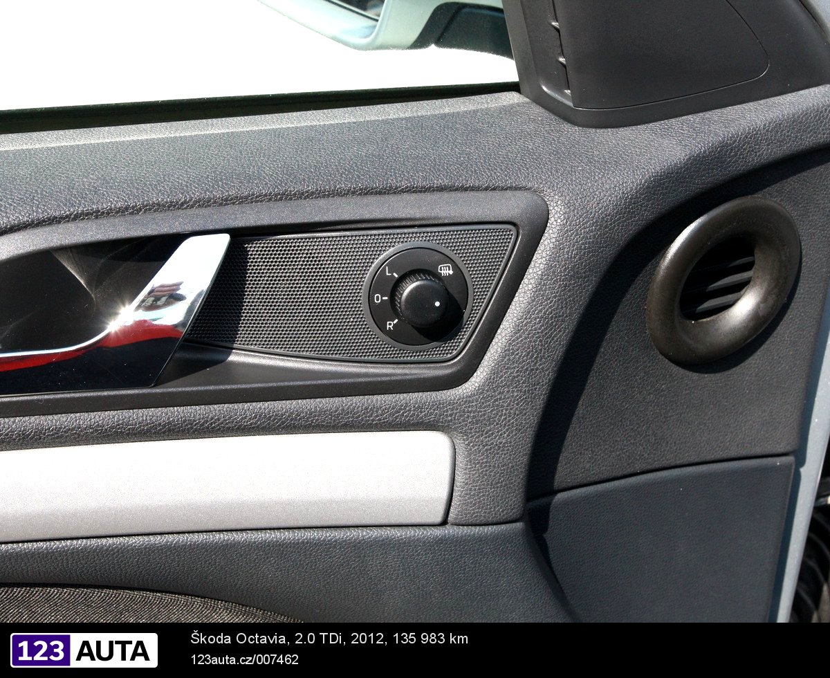 Škoda Octavia II, 2012 - pohled č. 20