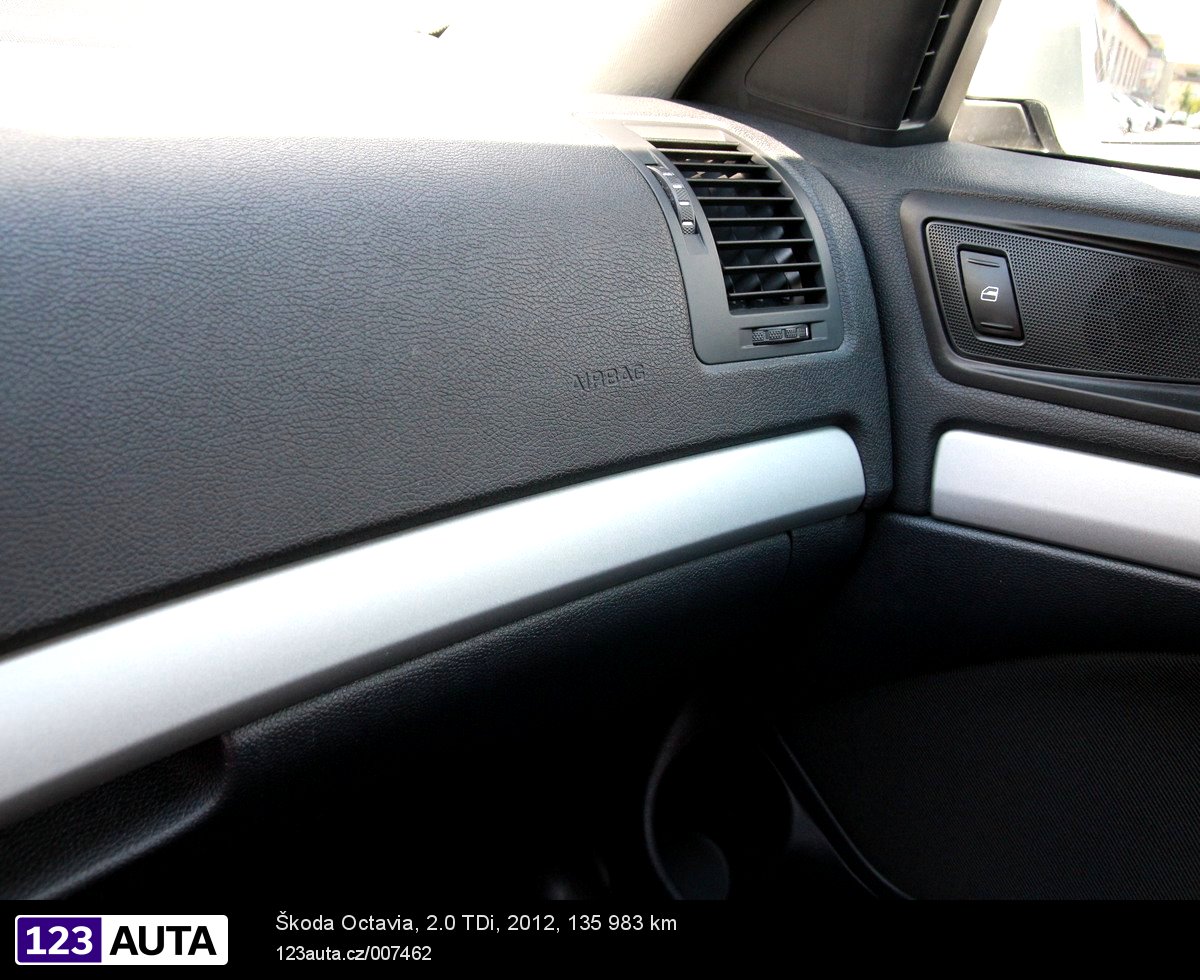 Škoda Octavia II, 2012 - pohled č. 28
