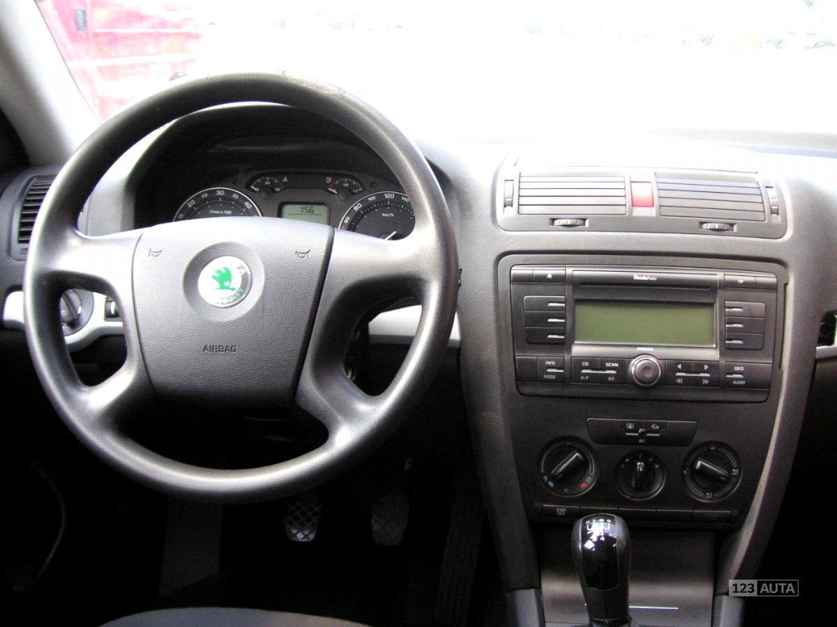 Škoda Octavia, 2005 - pohled č. 11
