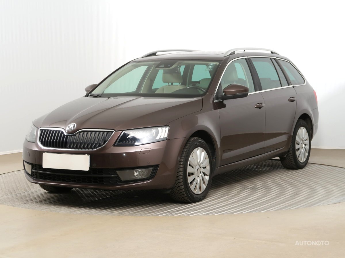 Škoda Octavia, 2013 - pohled č. 3