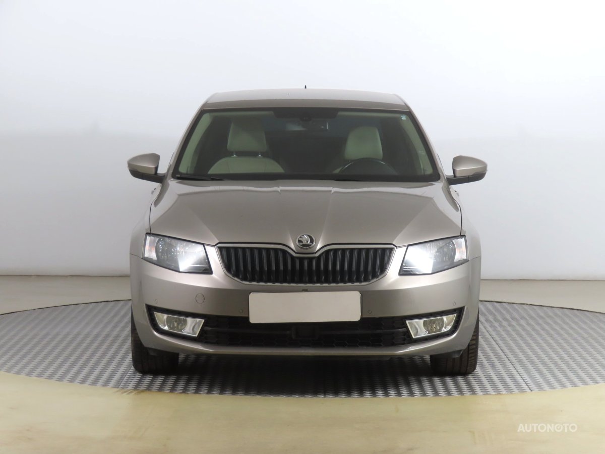 Škoda Octavia, 2013 - pohled č. 2