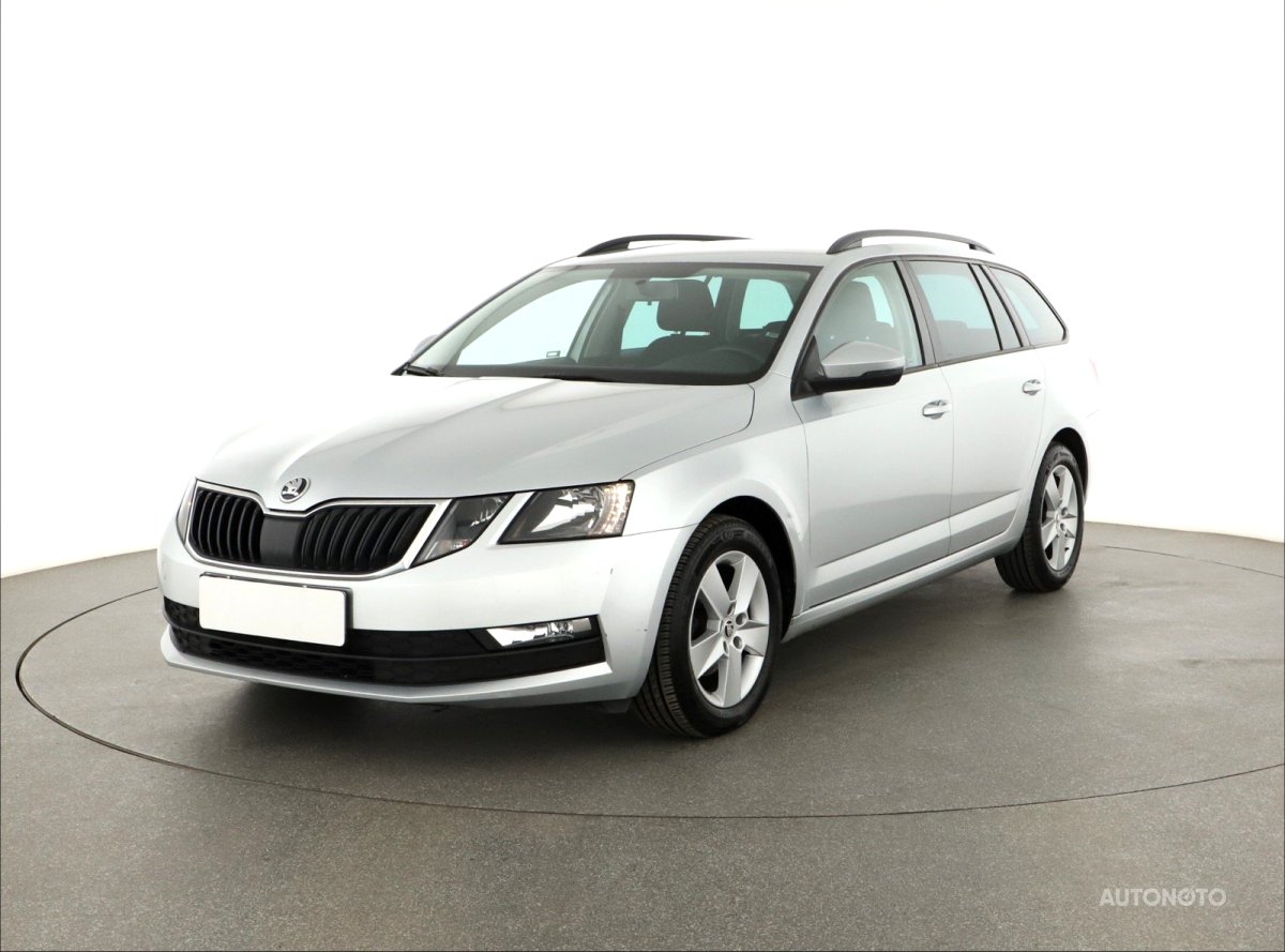 Škoda Octavia, 2019 - pohled č. 3