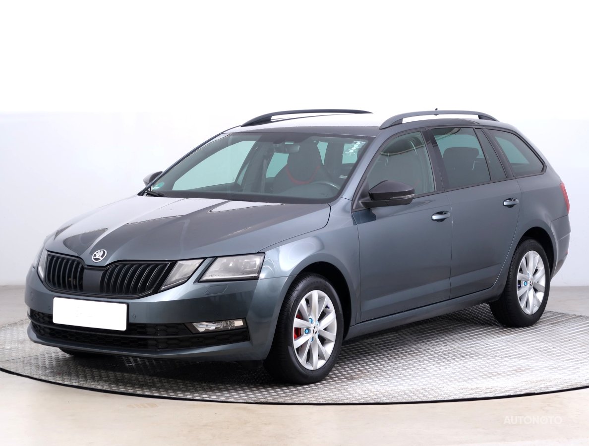 Škoda Octavia, 2019 - pohled č. 3
