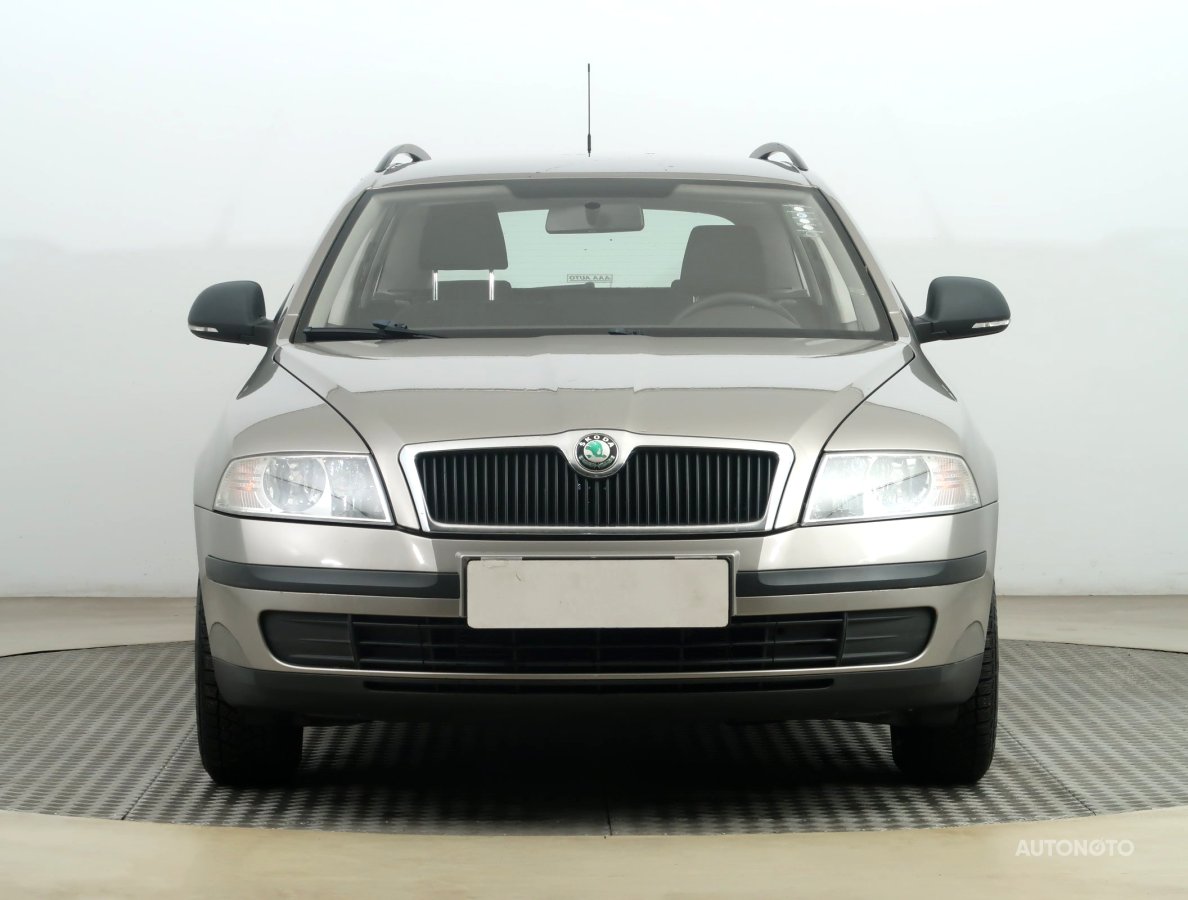 Škoda Octavia, 2011 - pohled č. 2