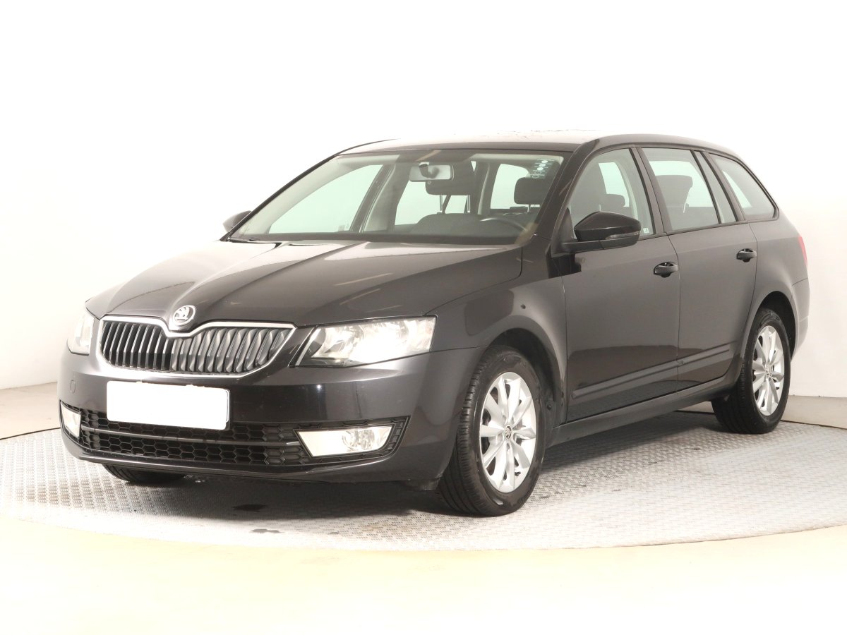 Škoda Octavia, 2013 - pohled č. 3