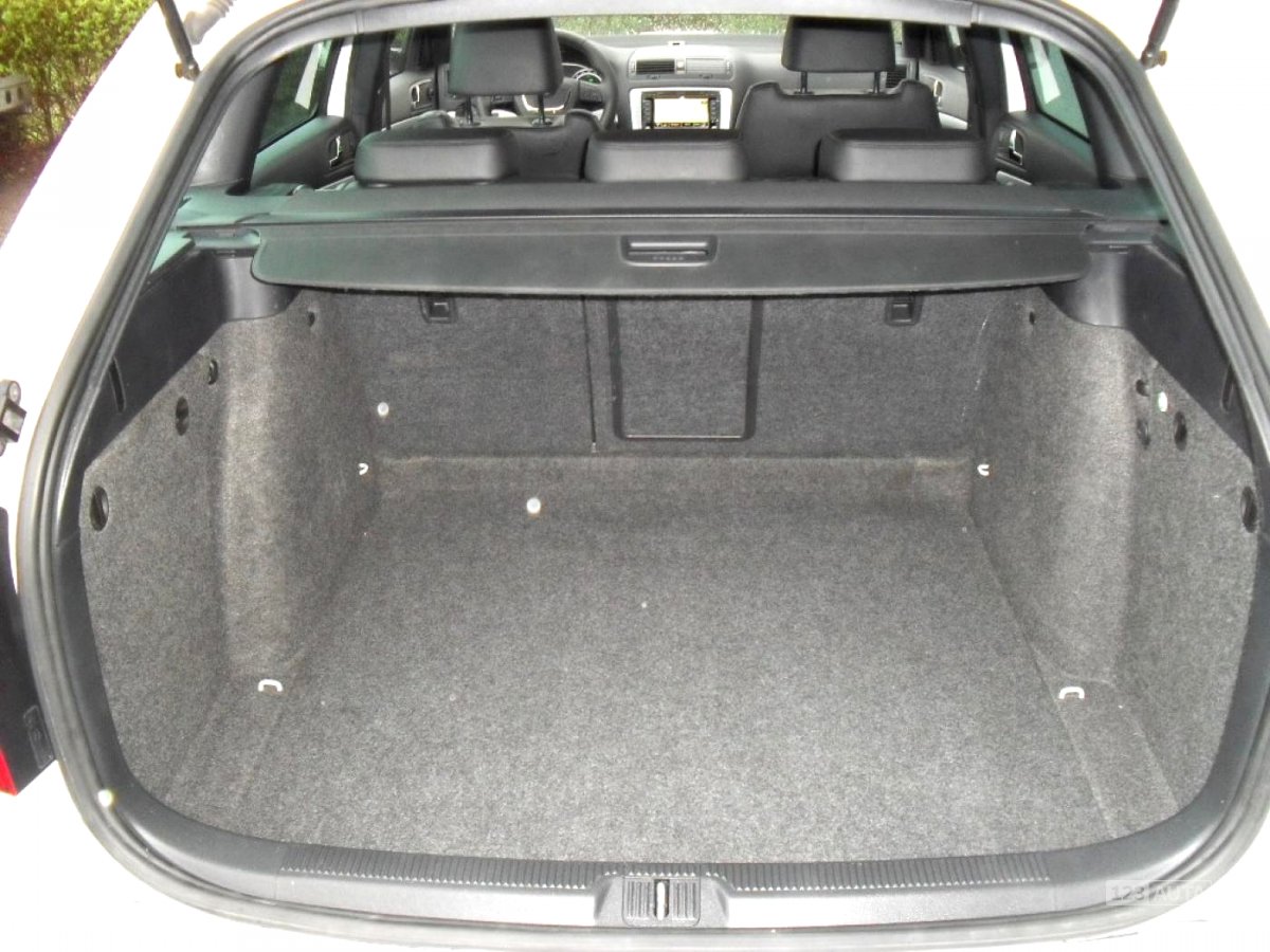 Škoda Octavia, 2011 - pohled č. 13