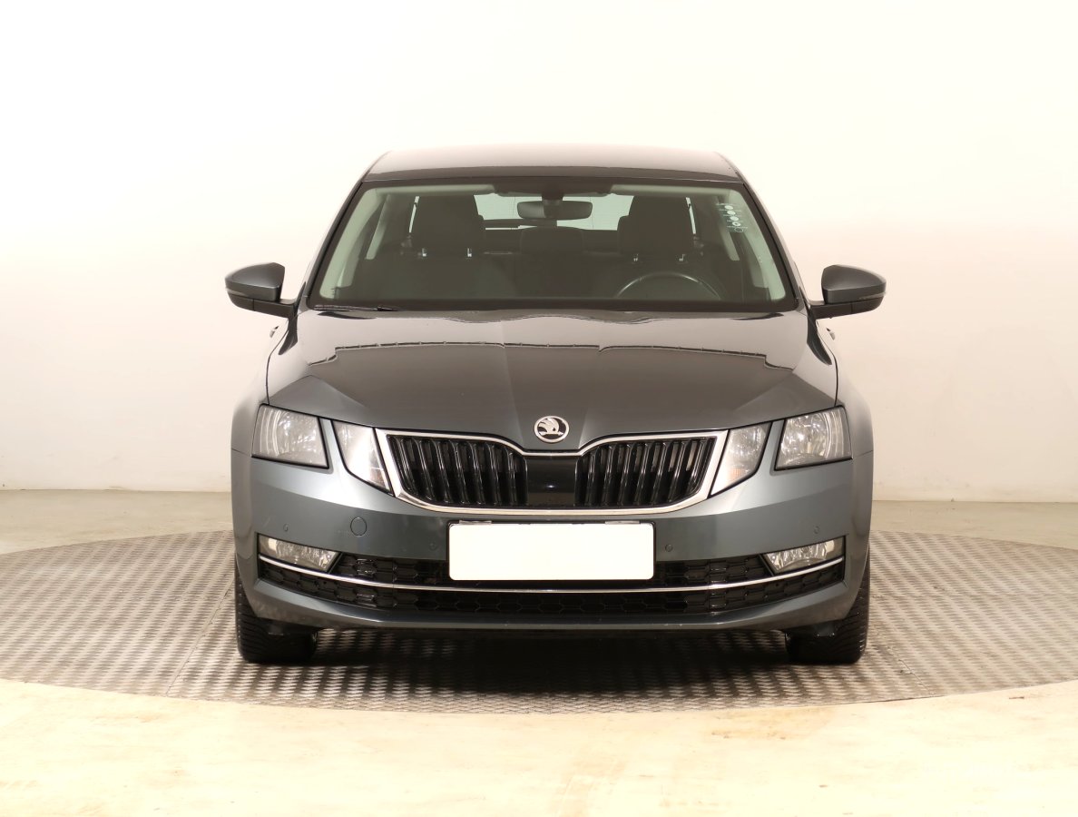 Škoda Octavia, 2019 - pohled č. 2