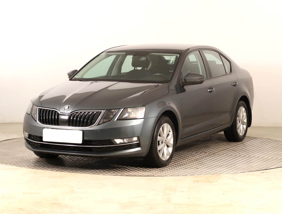 Škoda Octavia, 2019 - pohled č. 3