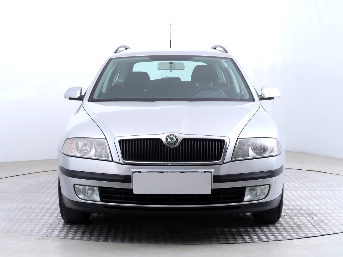 Škoda Octavia, 2008 - pohled č. 2