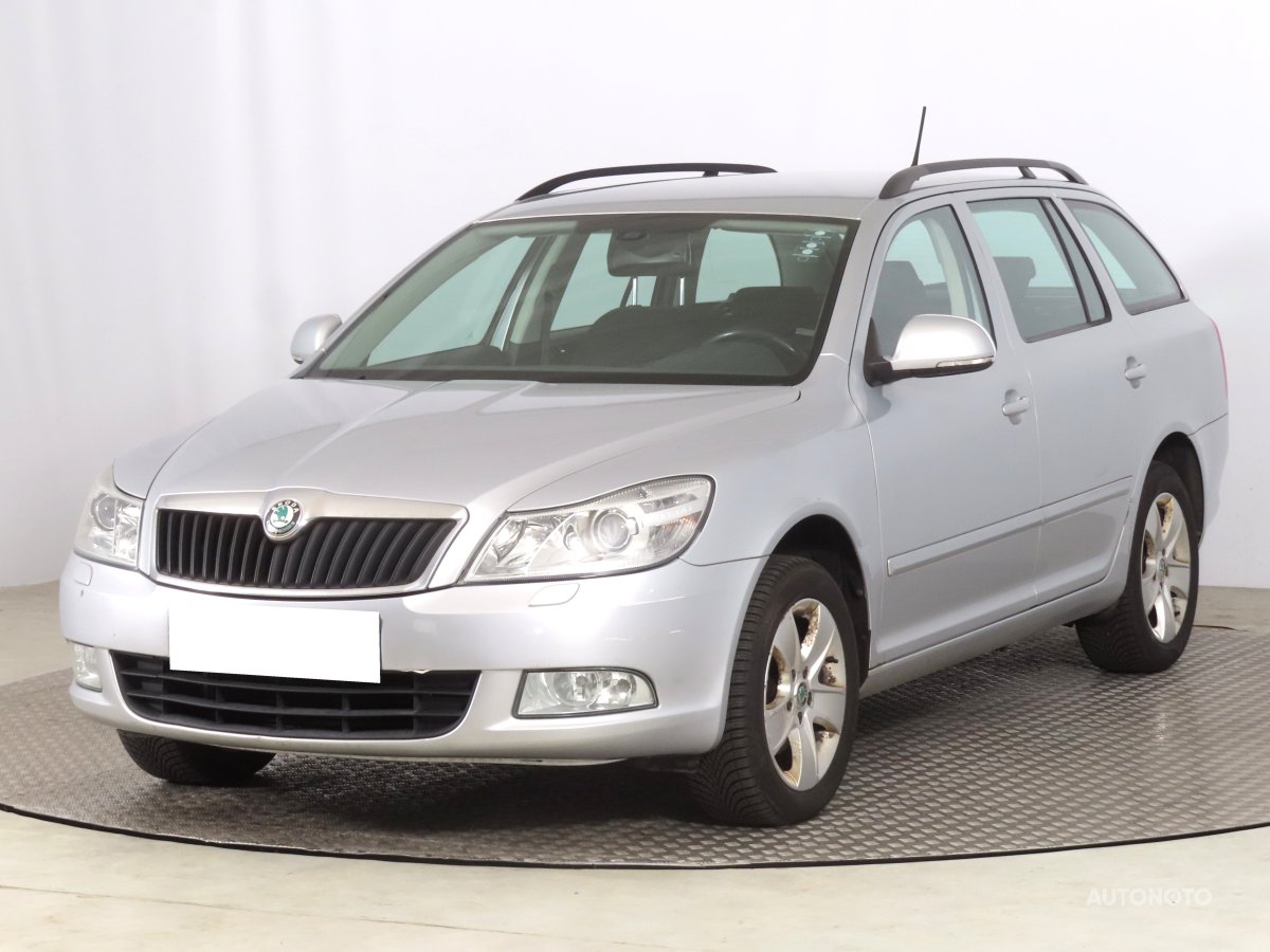 Škoda Octavia, 2012 - pohled č. 3