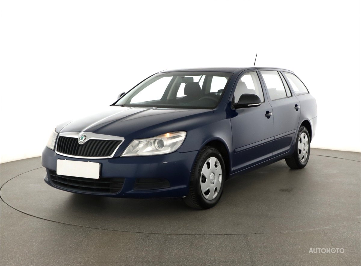 Škoda Octavia, 2012 - pohled č. 3
