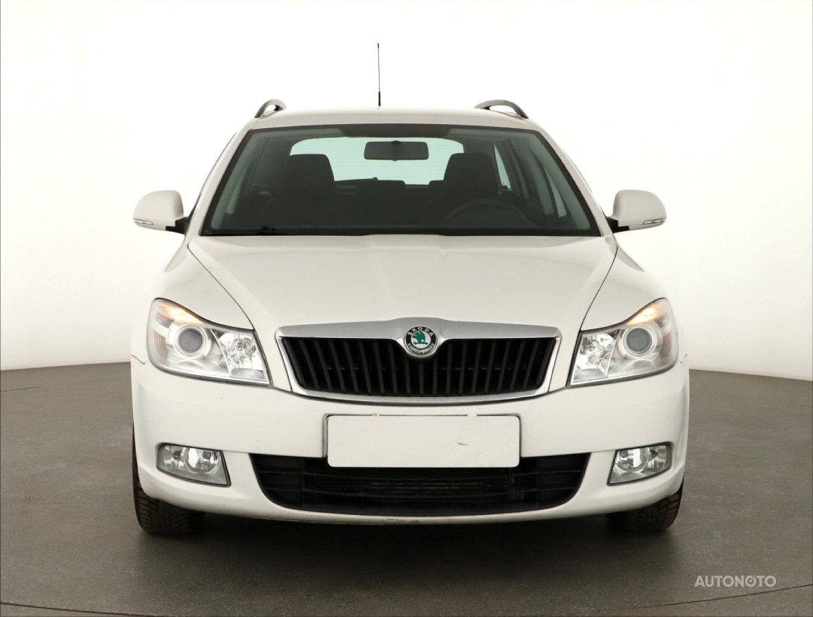 Škoda Octavia, 2012 - pohled č. 2