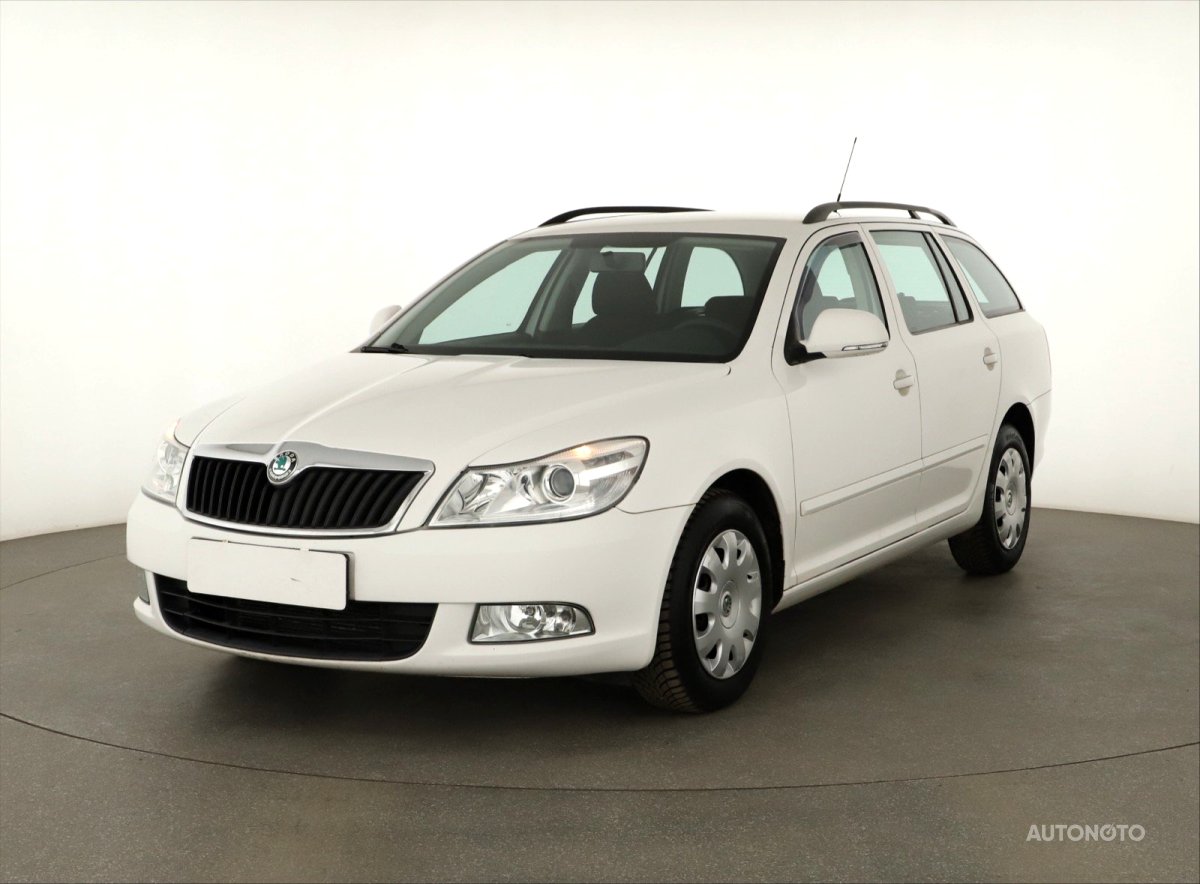 Škoda Octavia, 2012 - pohled č. 3