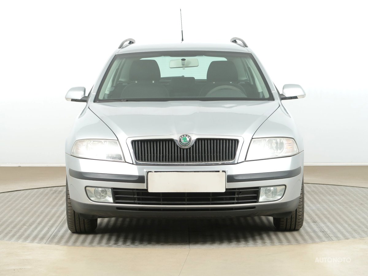 Škoda Octavia, 2008 - pohled č. 2