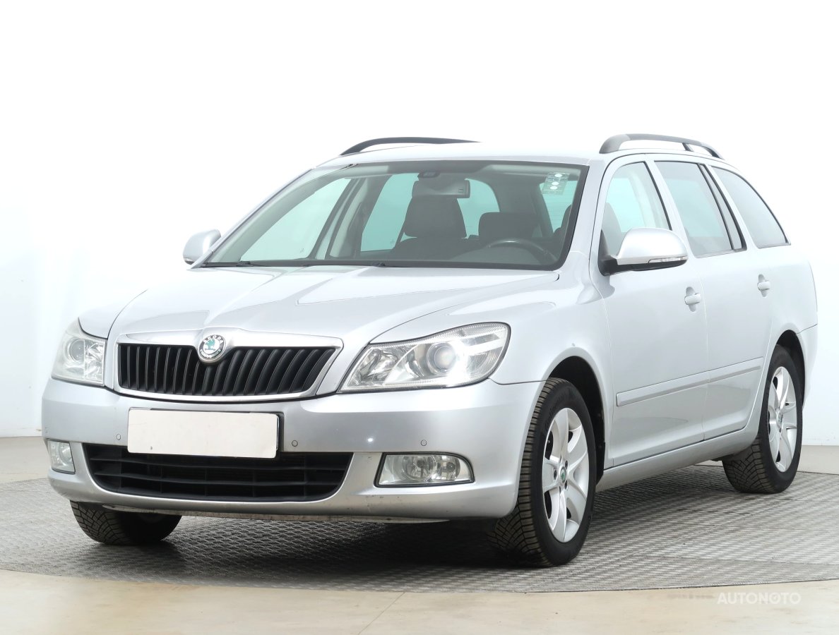 Škoda Octavia, 2012 - pohled č. 3