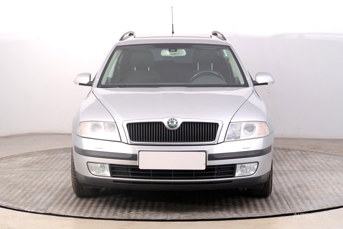 Škoda Octavia, 2008 - pohled č. 2