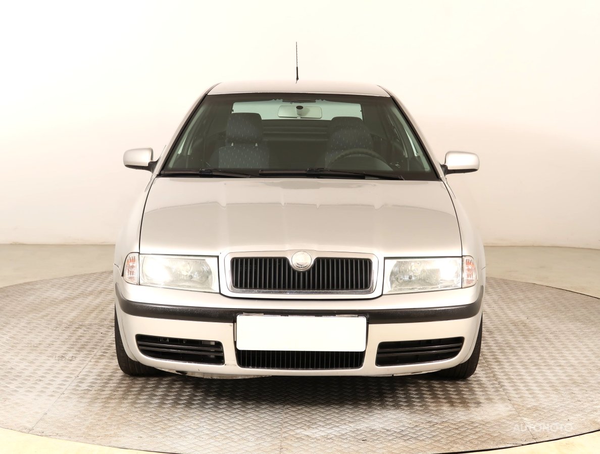 Škoda Octavia, 2002 - pohled č. 2