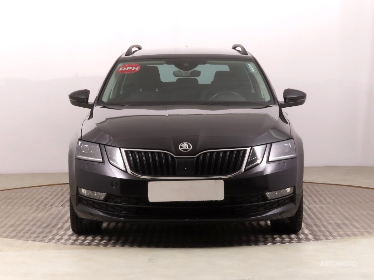 Škoda Octavia, 2019 - pohled č. 2