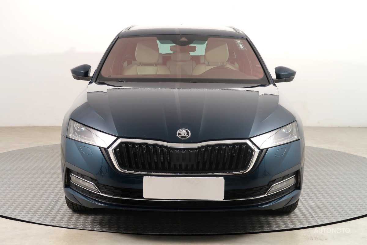 Škoda Octavia, 2020 - pohled č. 2
