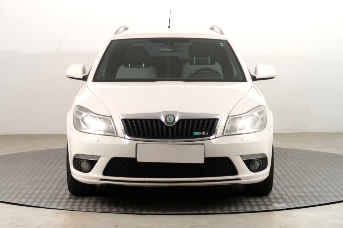 Škoda Octavia, 2010 - pohled č. 2