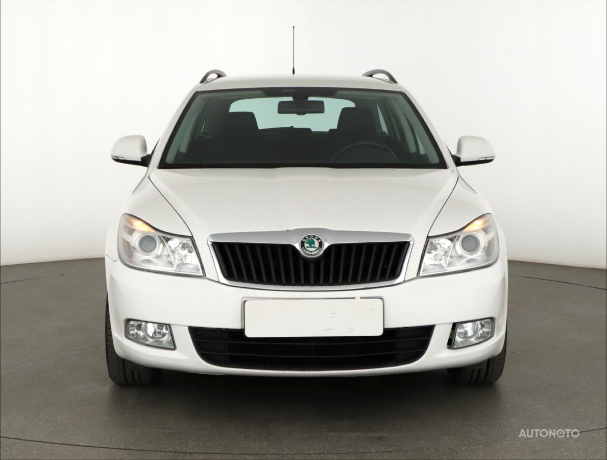 Škoda Octavia, 2011 - pohled č. 2