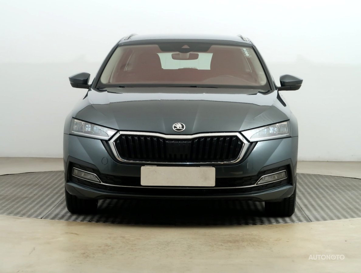 Škoda Octavia, 2021 - pohled č. 2