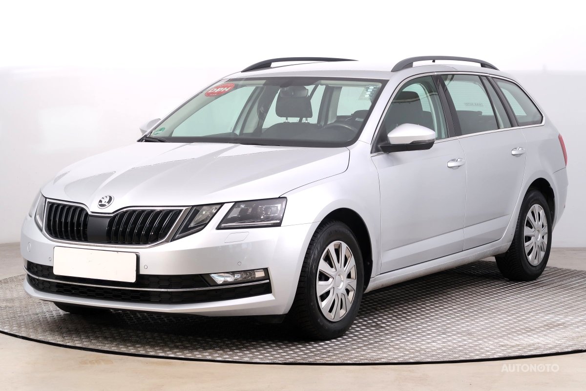 Škoda Octavia, 2018 - pohled č. 3