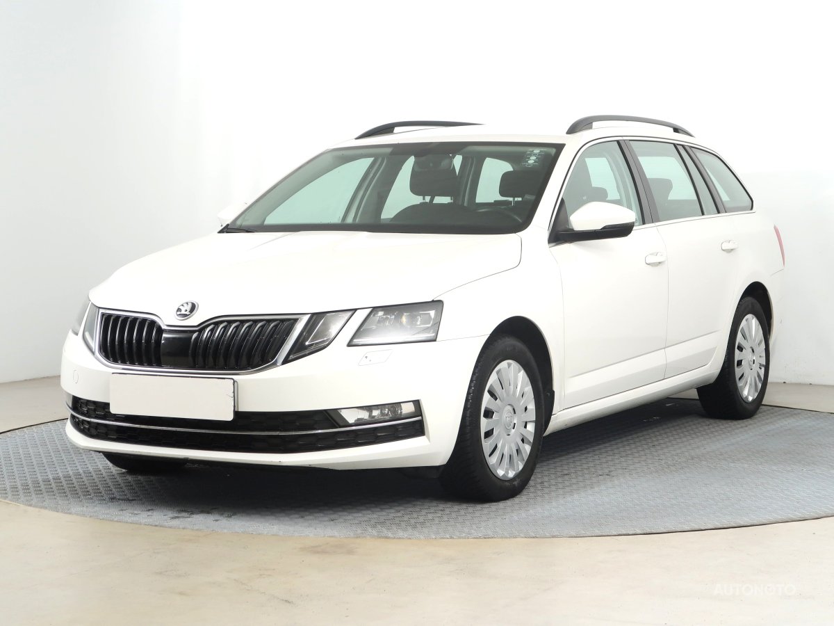 Škoda Octavia, 2018 - pohled č. 3