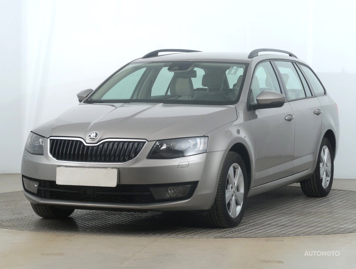 Škoda Octavia, 2013 - pohled č. 3