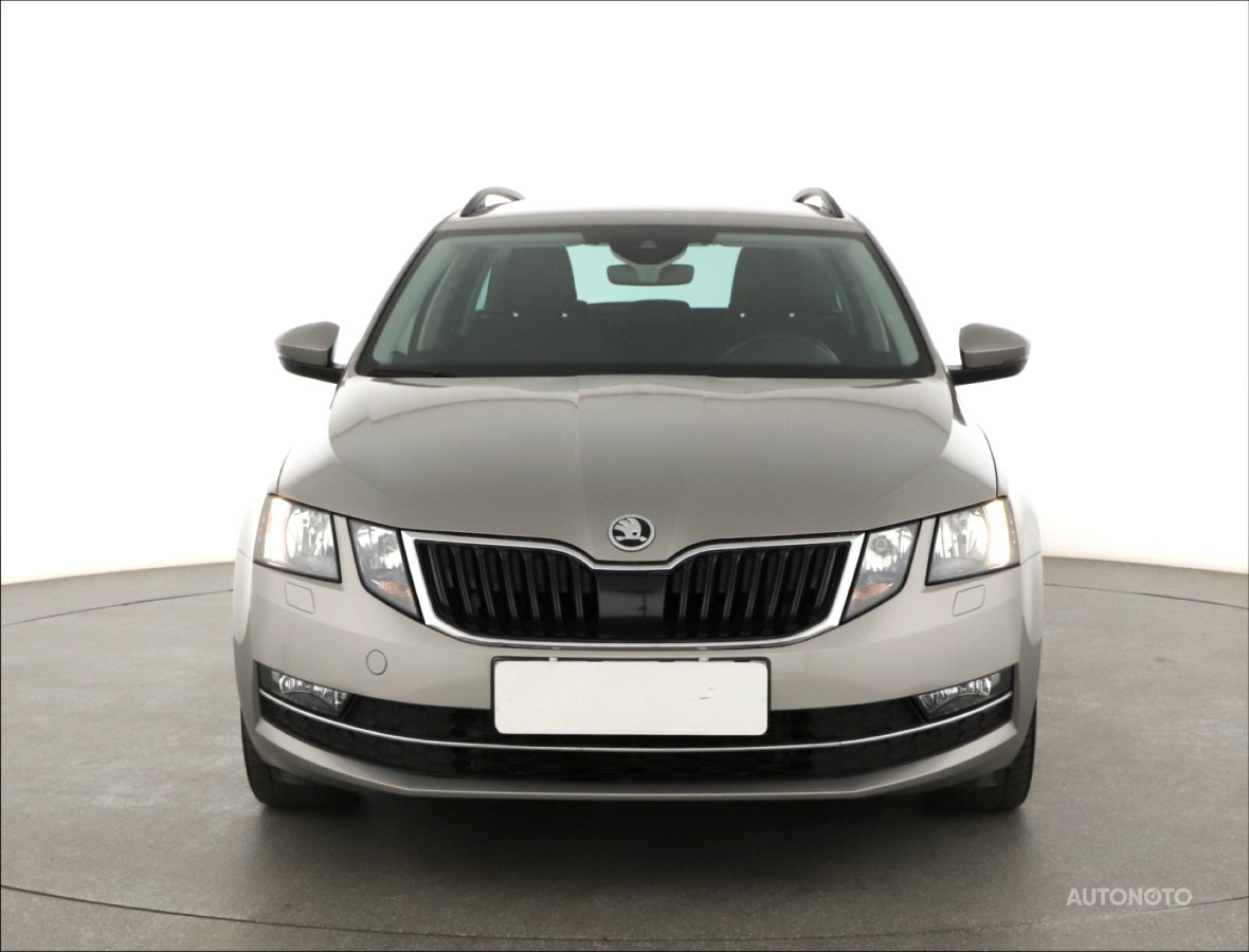 Škoda Octavia, 2019 - pohled č. 2