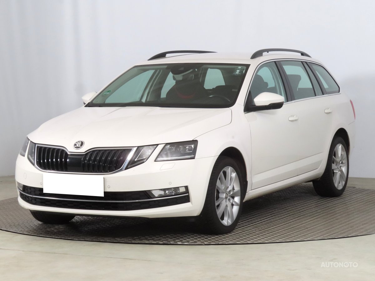 Škoda Octavia, 2018 - pohled č. 3