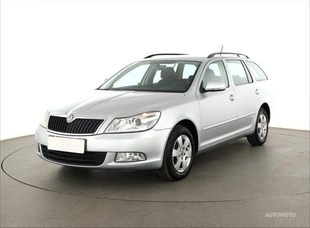 Škoda Octavia, 2012 - pohled č. 3