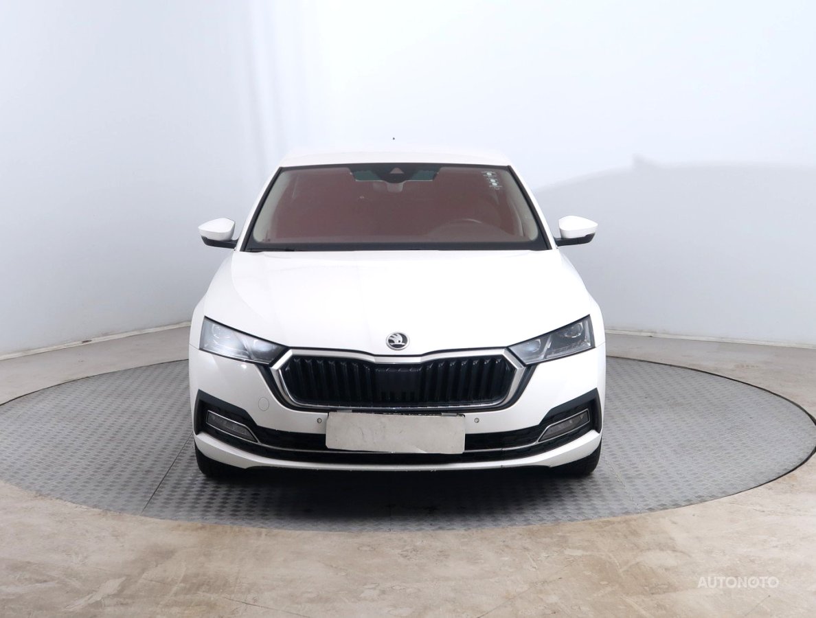 Škoda Octavia, 2022 - pohled č. 2