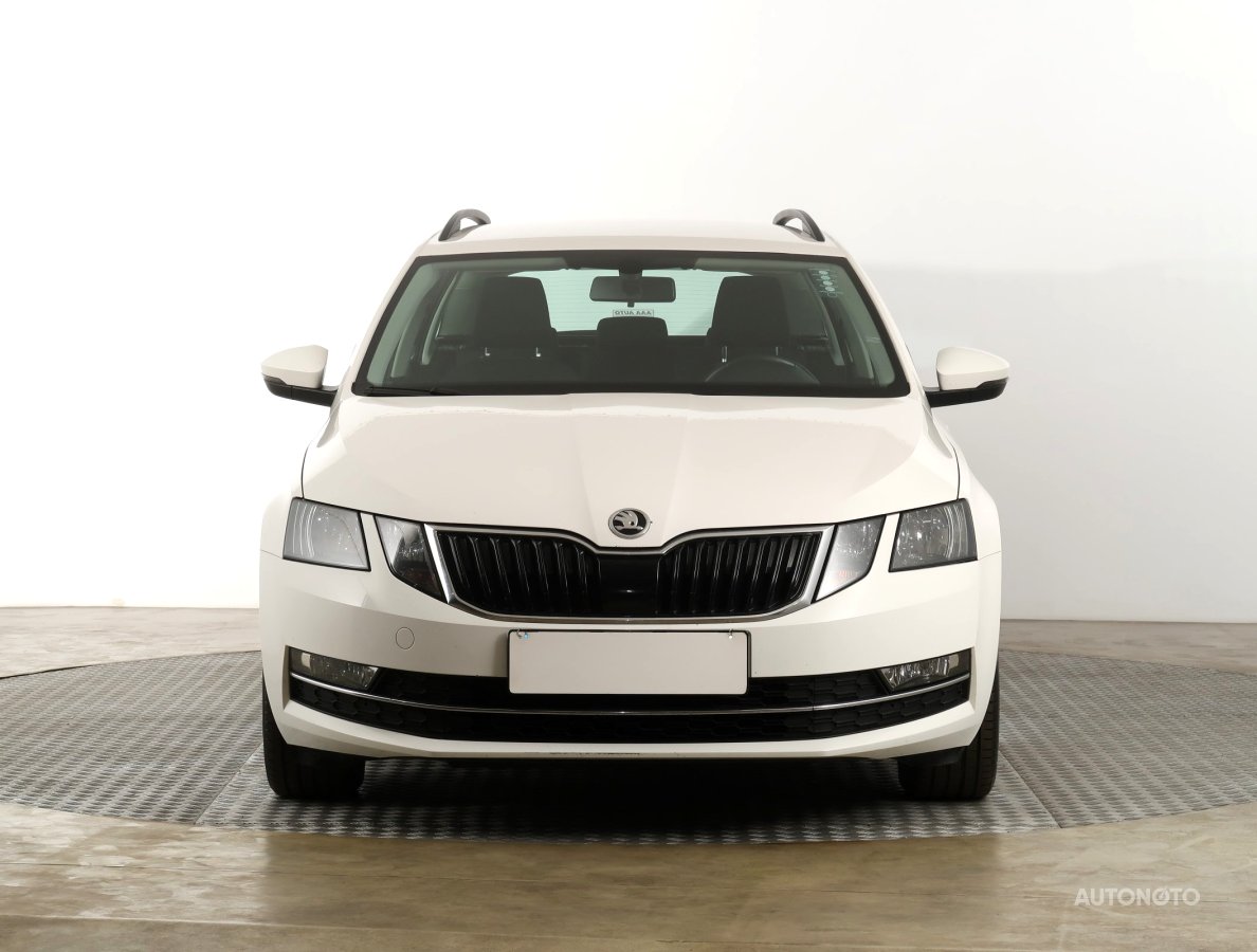 Škoda Octavia, 2019 - pohled č. 2