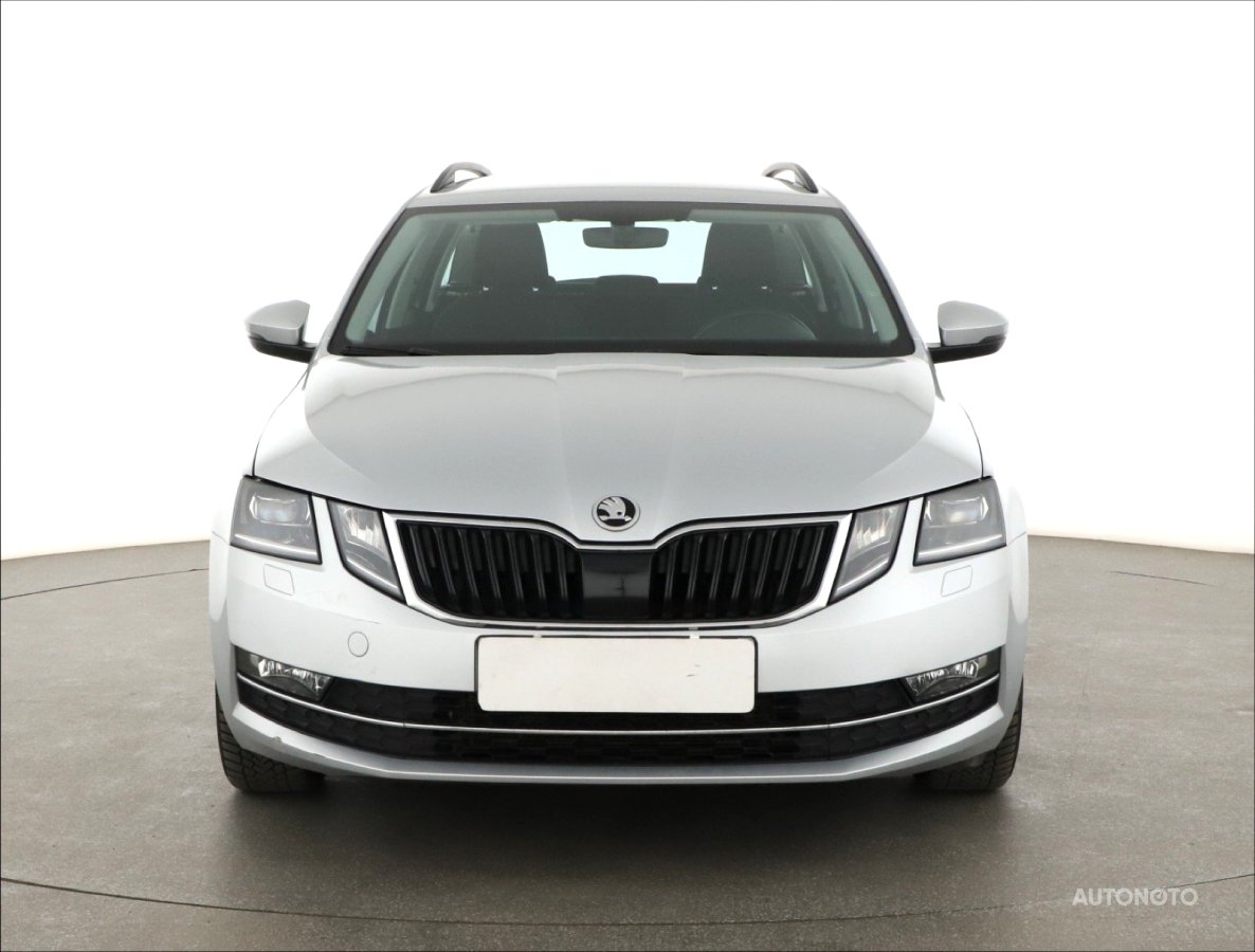 Škoda Octavia, 2018 - pohled č. 2