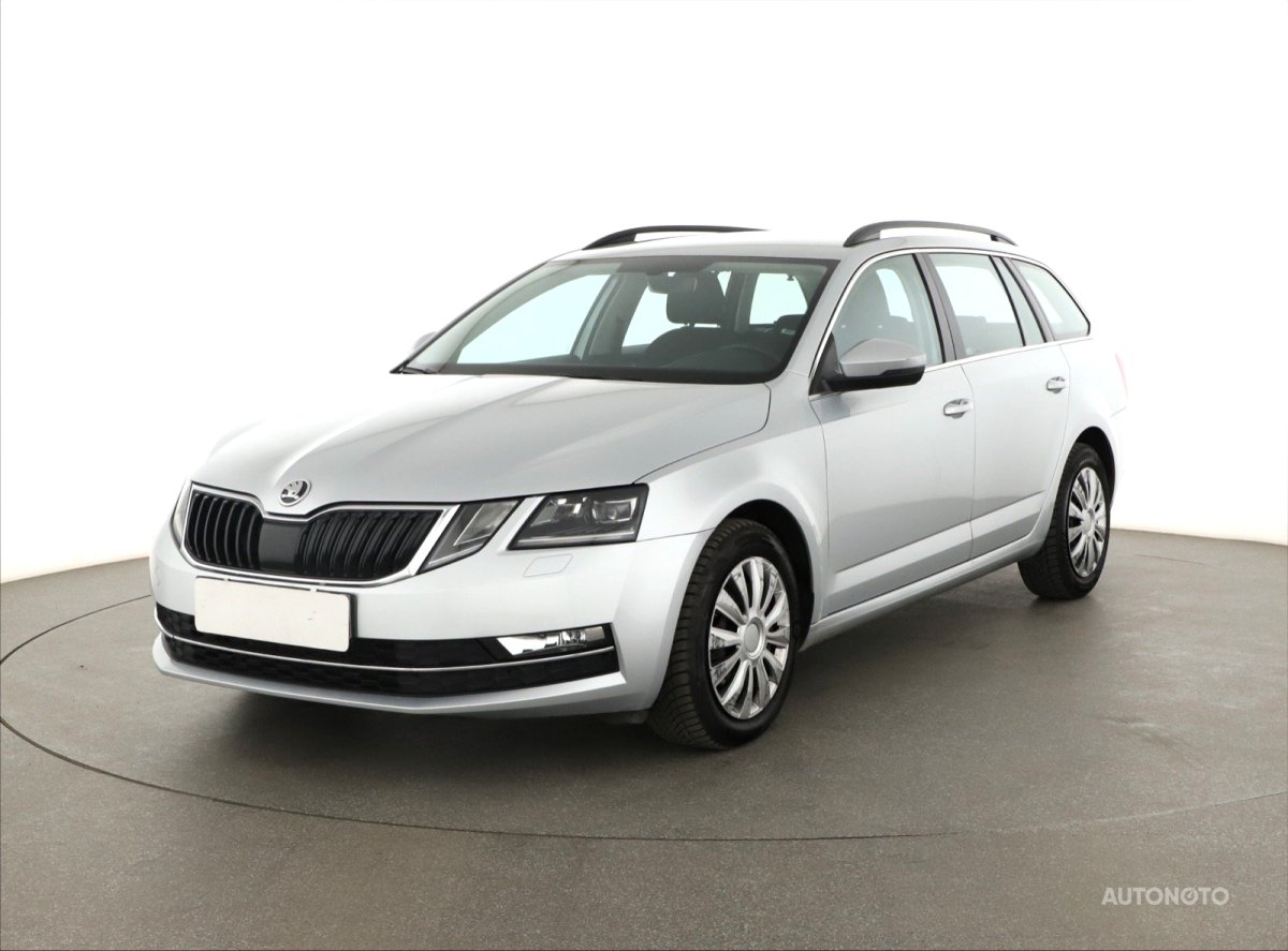 Škoda Octavia, 2018 - pohled č. 3
