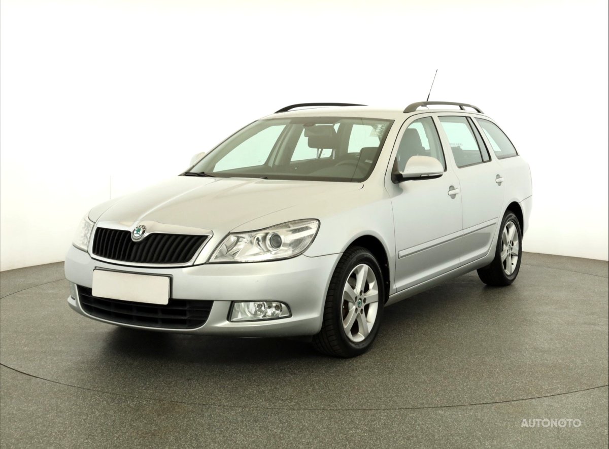 Škoda Octavia, 2012 - pohled č. 3