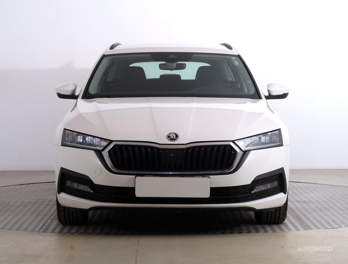 Škoda Octavia, 2021 - pohled č. 2