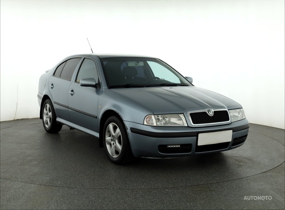Škoda Octavia, 2004 - celkový pohled