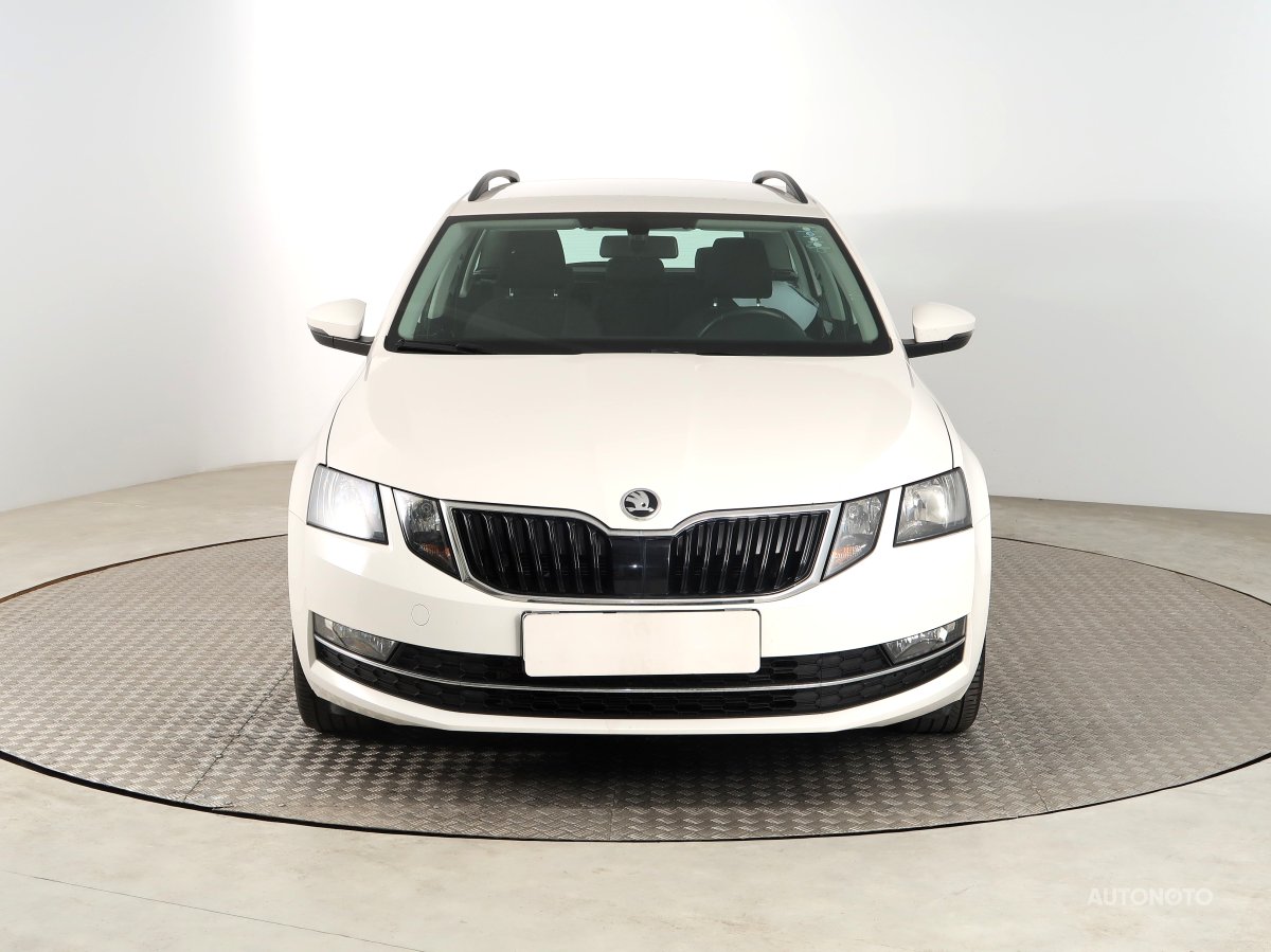 Škoda Octavia, 2019 - pohled č. 2