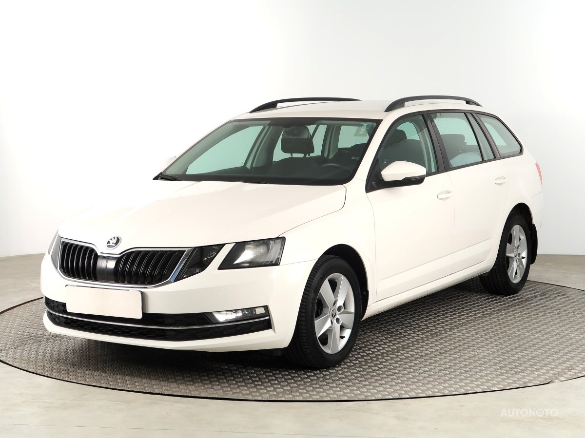 Škoda Octavia, 2019 - pohled č. 3
