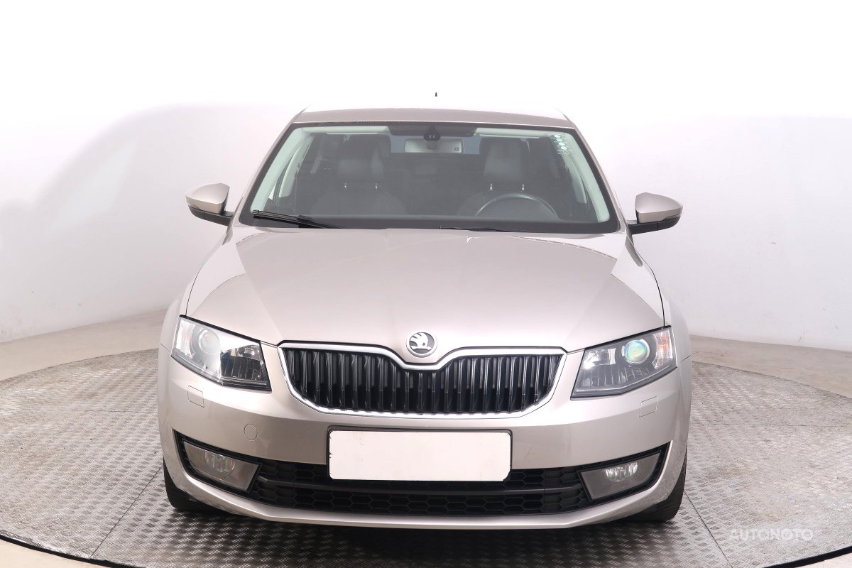 Škoda Octavia, 2013 - pohled č. 2