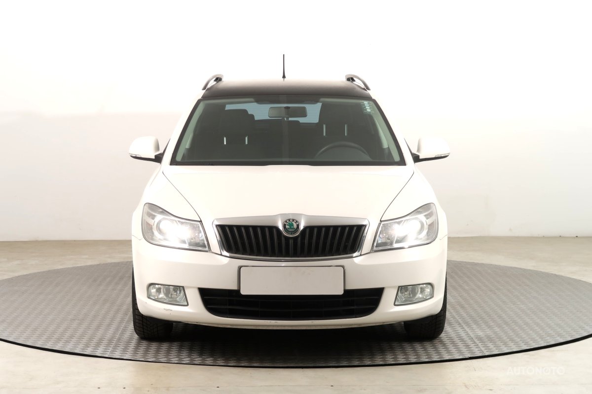 Škoda Octavia, 2011 - pohled č. 2