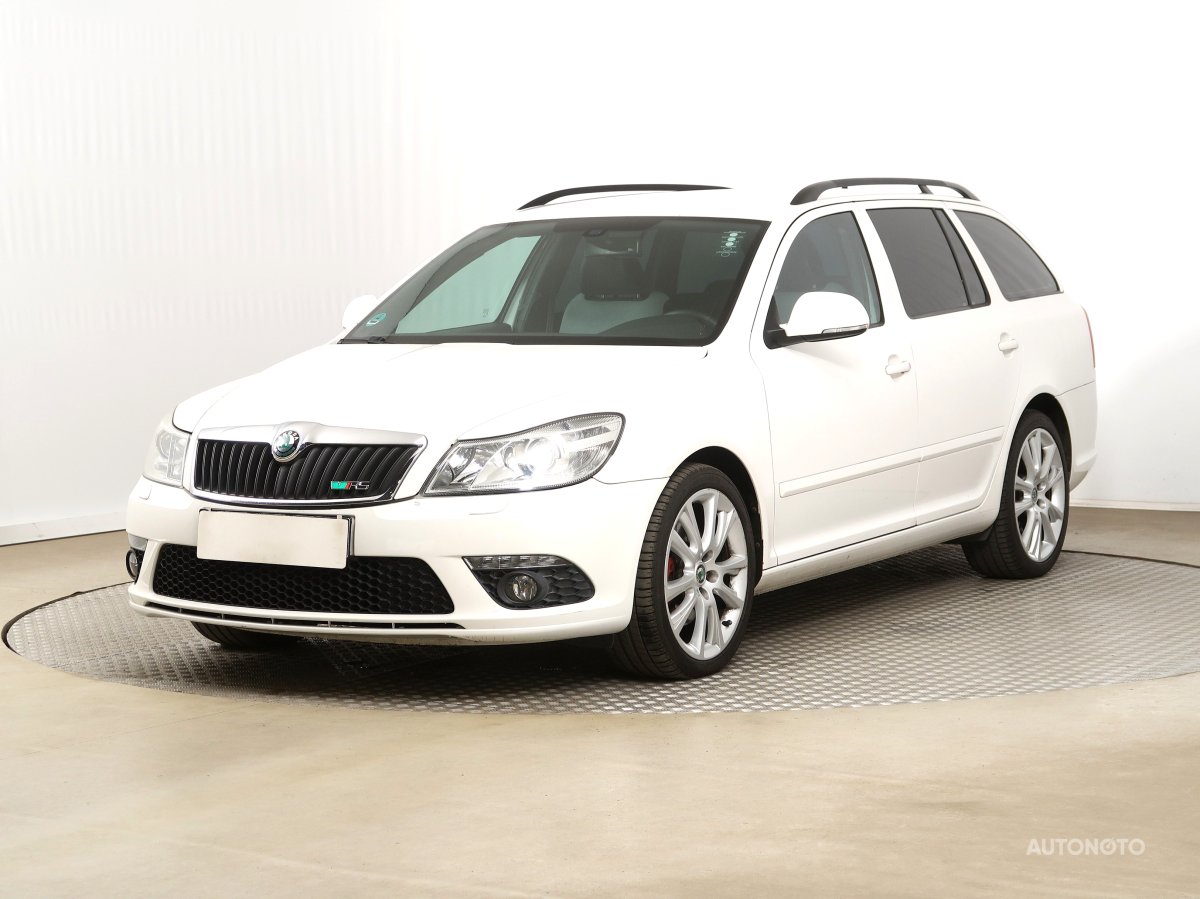 Škoda Octavia, 2012 - pohled č. 3